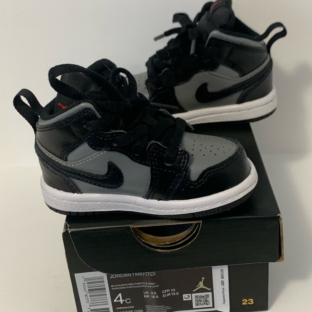 SOLD Jordan 1 Mid, worn a few times but in great condition
